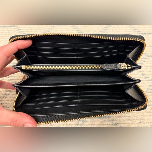 SOLD COACH Classic Everyday Accordion Long Zip Around Crossgrain Wallet - Picture 14 of 16